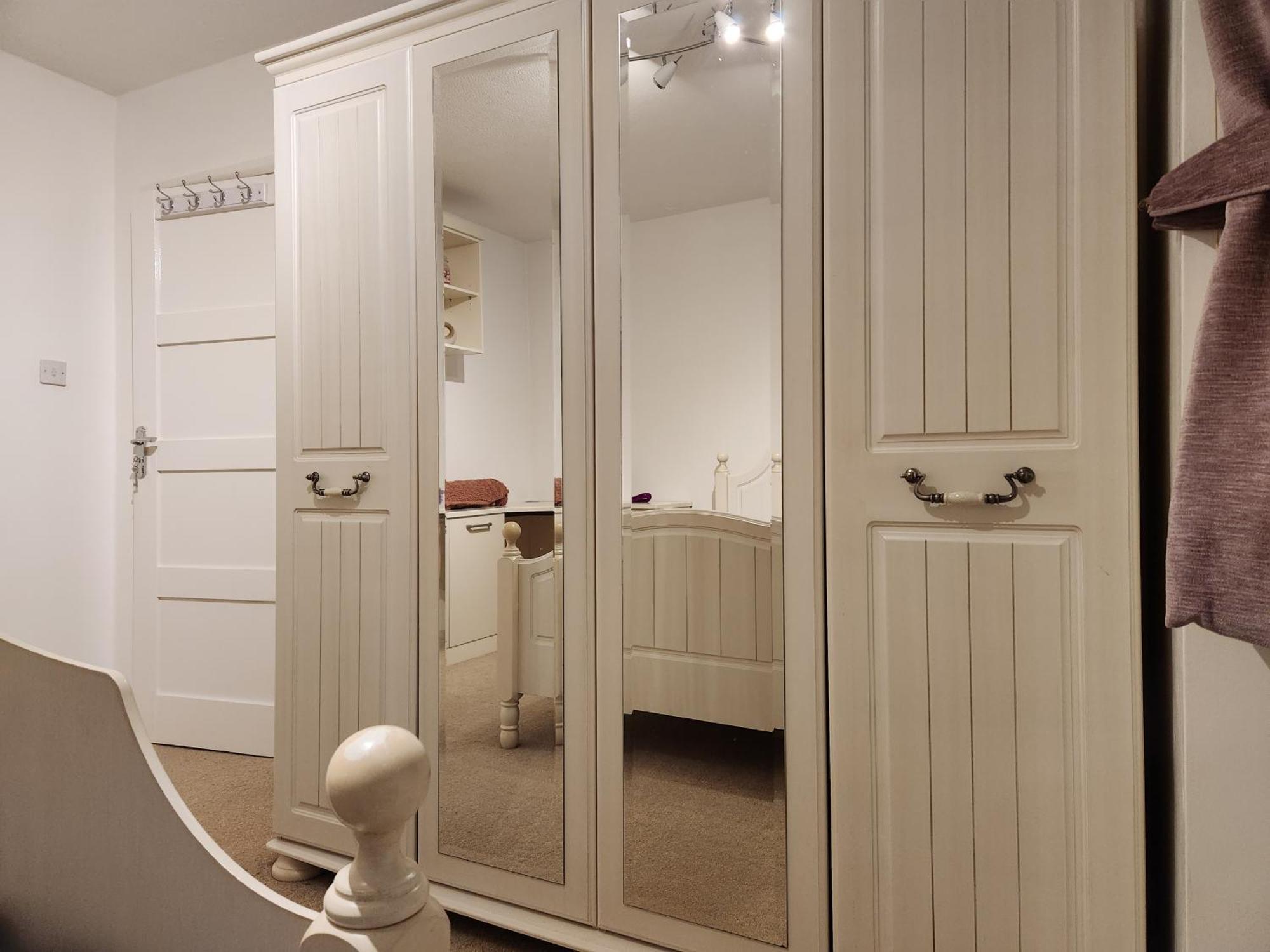 ברמינגהאם Elmdon House With 4 Spacious Bedrooms To Choose מראה חיצוני תמונה