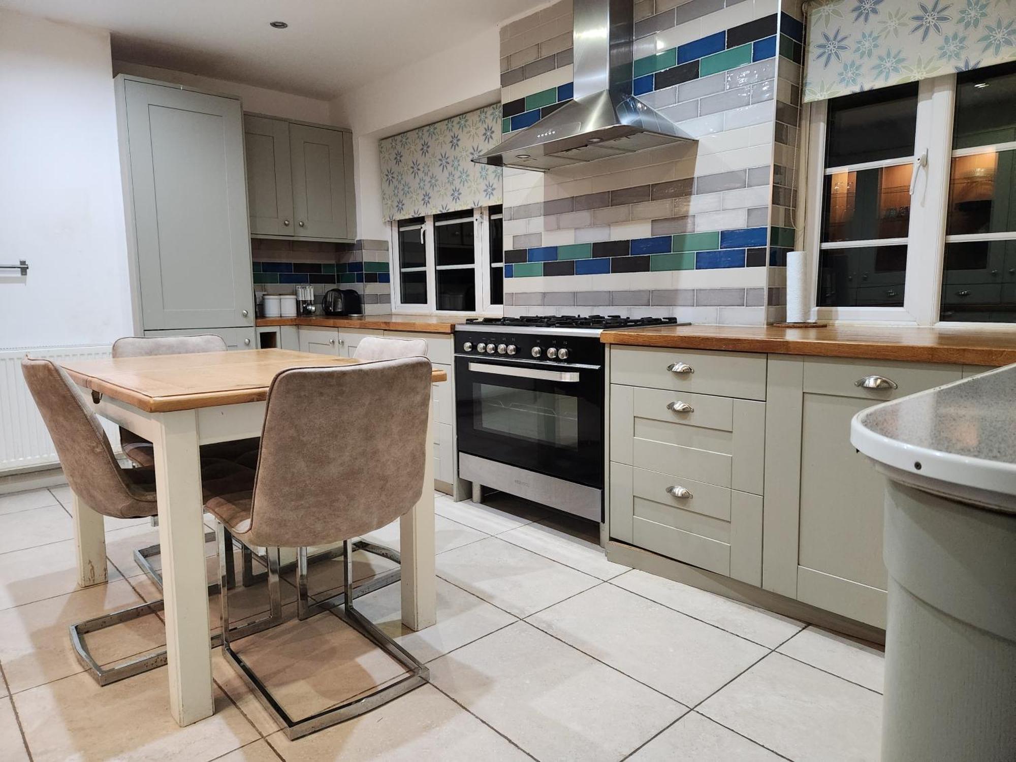 ברמינגהאם Elmdon House With 4 Spacious Bedrooms To Choose מראה חיצוני תמונה